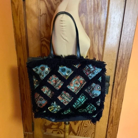 NWOT Ibban patchwork fringed oversized purse - Picture 9 of 14